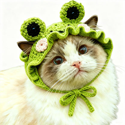 Premium Hand-Knitted Frog Hat for Cats