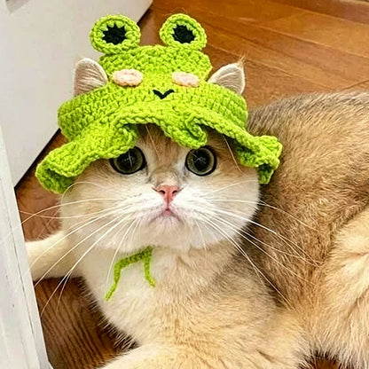 Premium Hand-Knitted Frog Hat for Cats